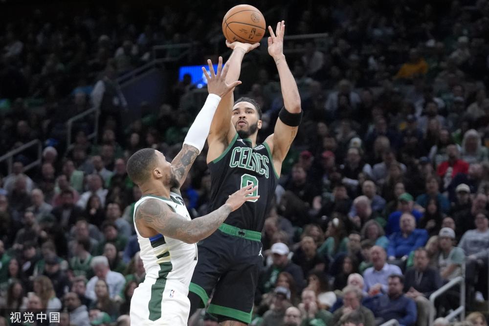 队攻防两端 队攻防两端