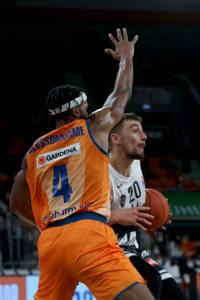 阳队敲响了 阳队敲响了