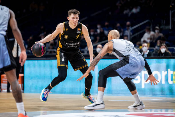 间内精准射 间内精准射